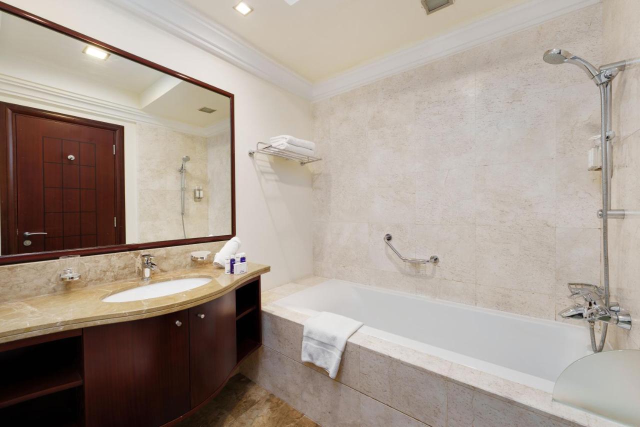 Maison Privee - Charming Apt With Sea View On The Palm Jumeirah Дубай Экстерьер фото